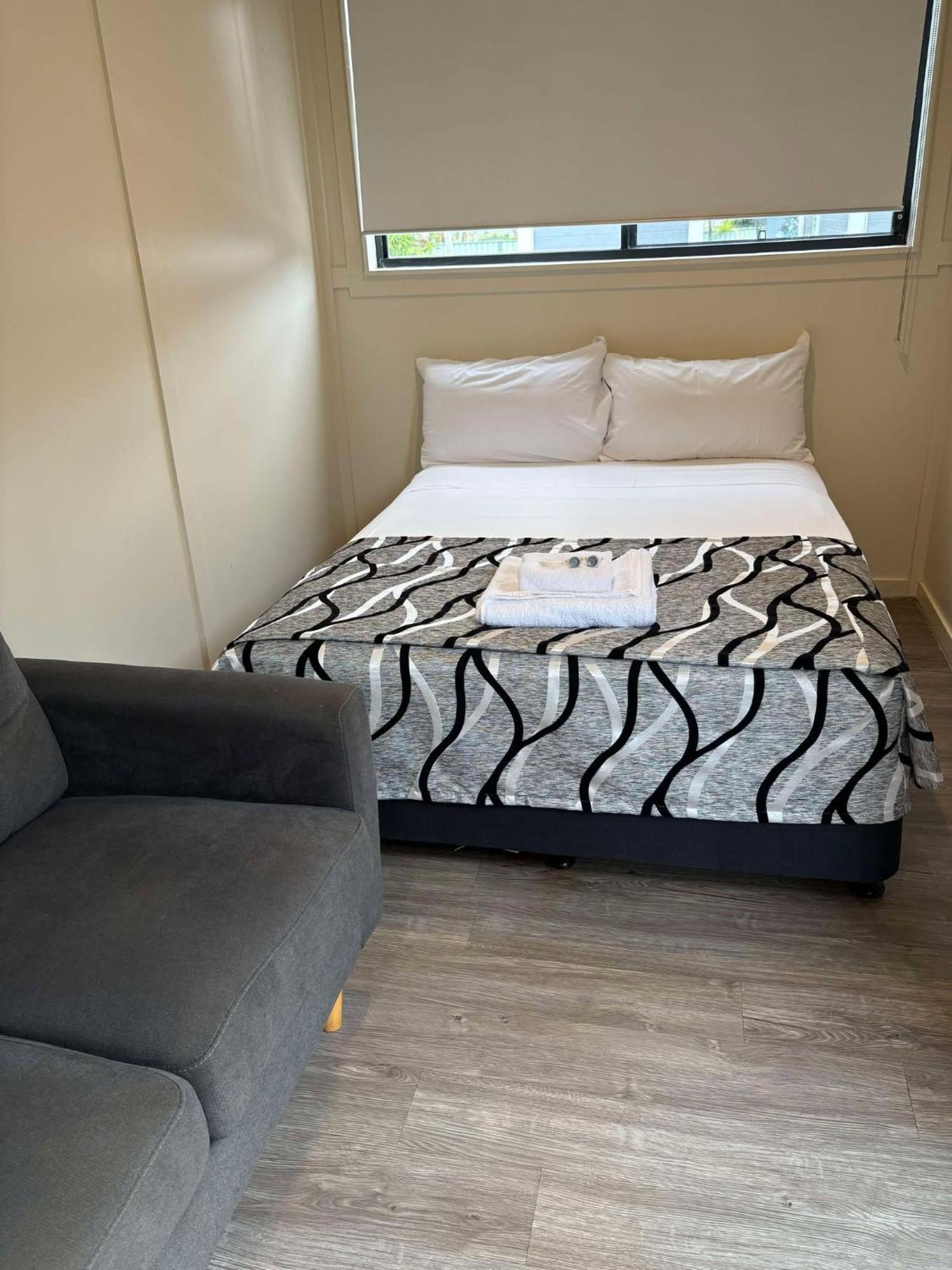 Ingham Tourist Park Otel Dış mekan fotoğraf